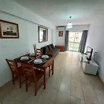 Apartamento vacacional con piscina